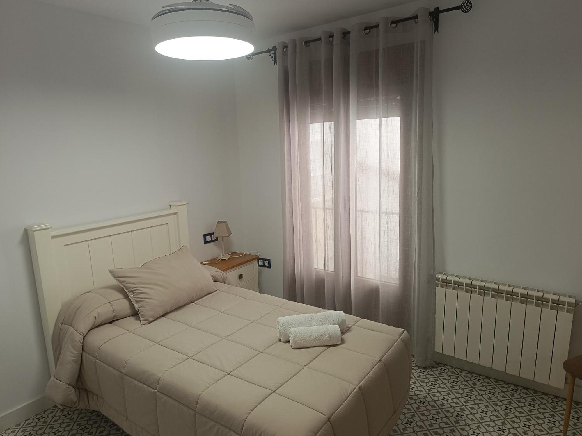 Al-Qazeres Suites Caces Extérieur photo
