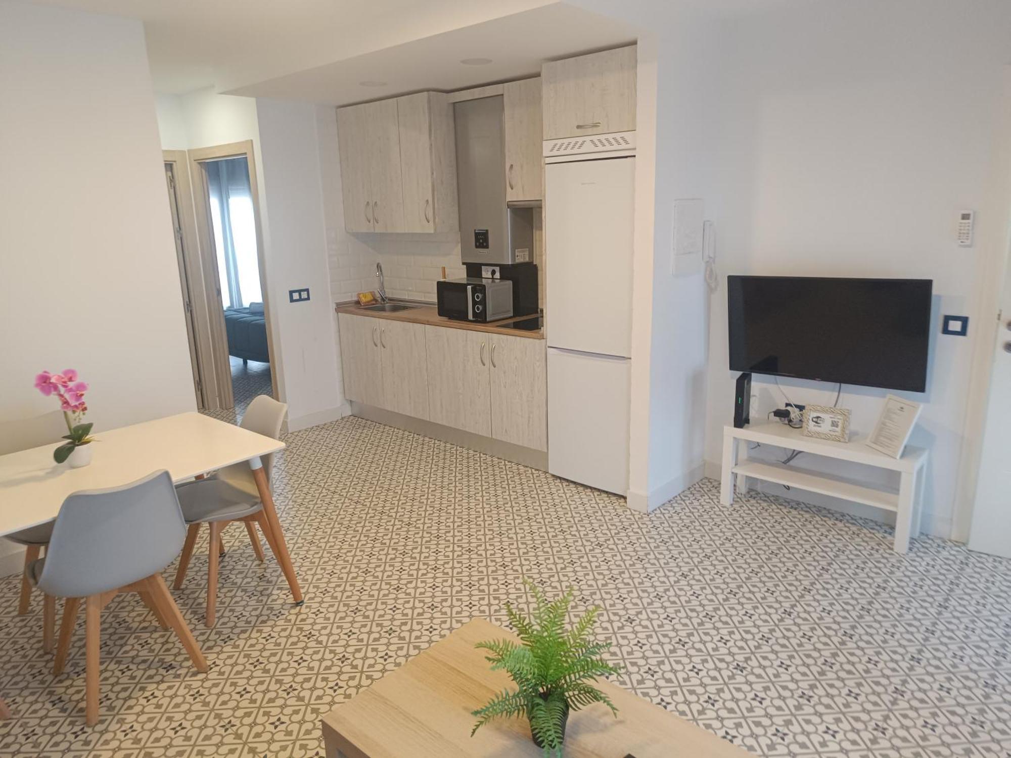 Al-Qazeres Suites Caces Extérieur photo